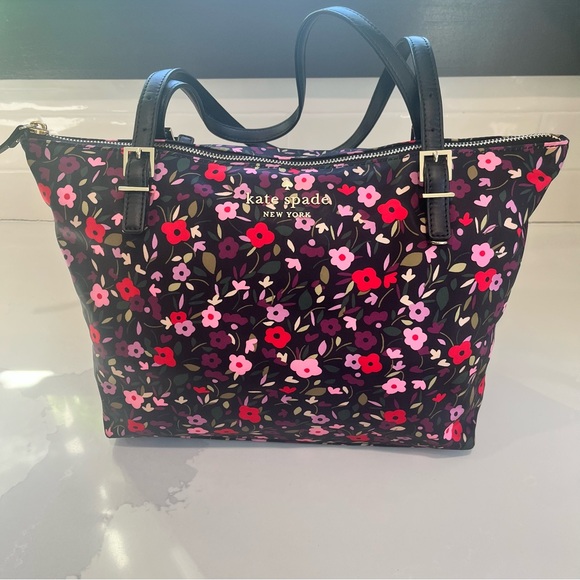 kate spade Handbags - Kate Spade Boho Floral Watson Lane Maya Over the Shoulder Bag/Purse